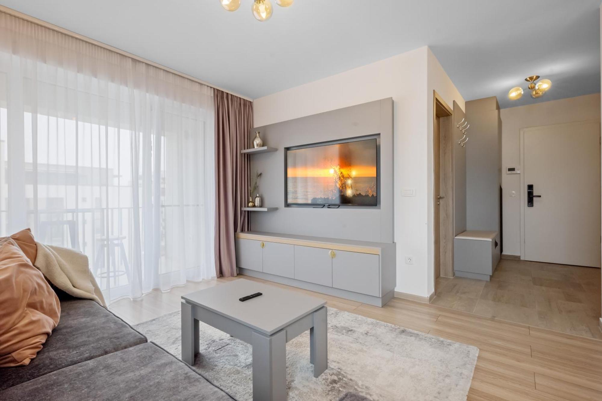 Artmob Coresi Apartamento